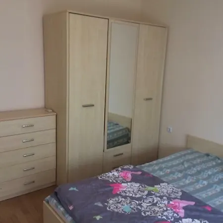 Апартамент С 1 Спальней Apartman Napospart